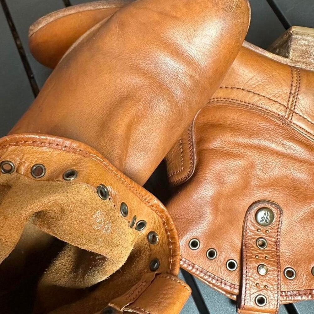Frye studded sacha short - Picture 6 of 6